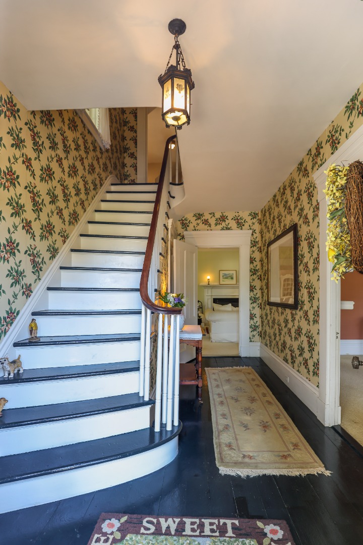 70 Spring Street Vineyard Haven, MA 02568 - Photo 10 of 67