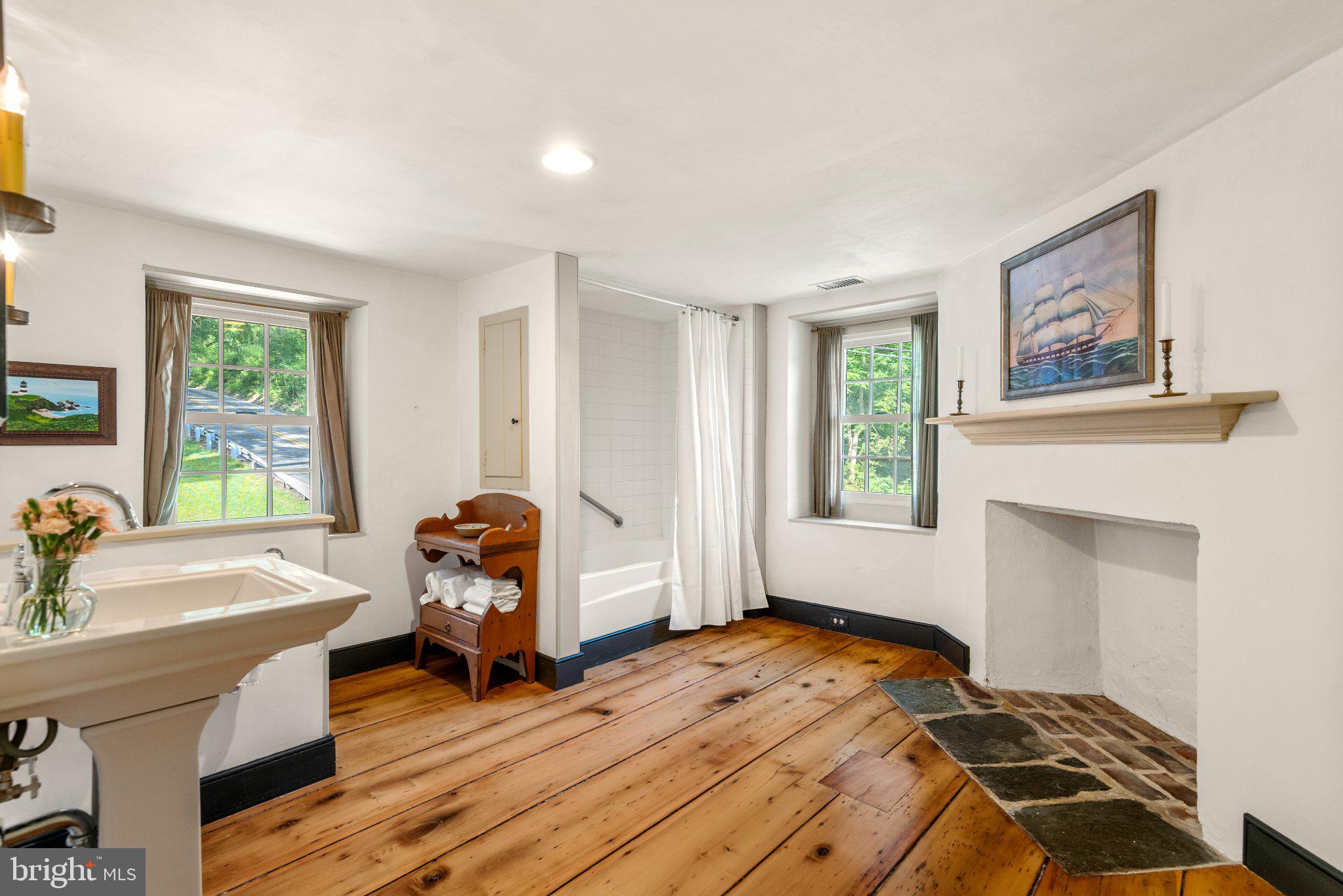 505 North Caln Road Coatesville, PA 19320 - Photo 28 of 47 Second floor bath