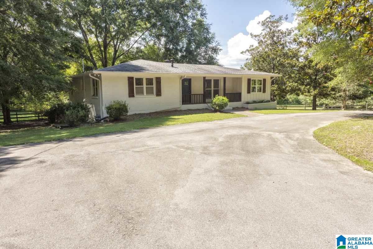 278 Chimney Rock Road Southwest Leeds, AL 35094 - Photo 2 of 12