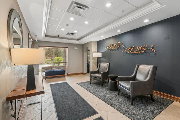 $325,000 | 5155 Madison Street, Unit 3208, Skokie, IL 60077