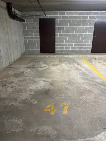 $325,000 | 5155 Madison Street, Unit 3208, Skokie, IL 60077
