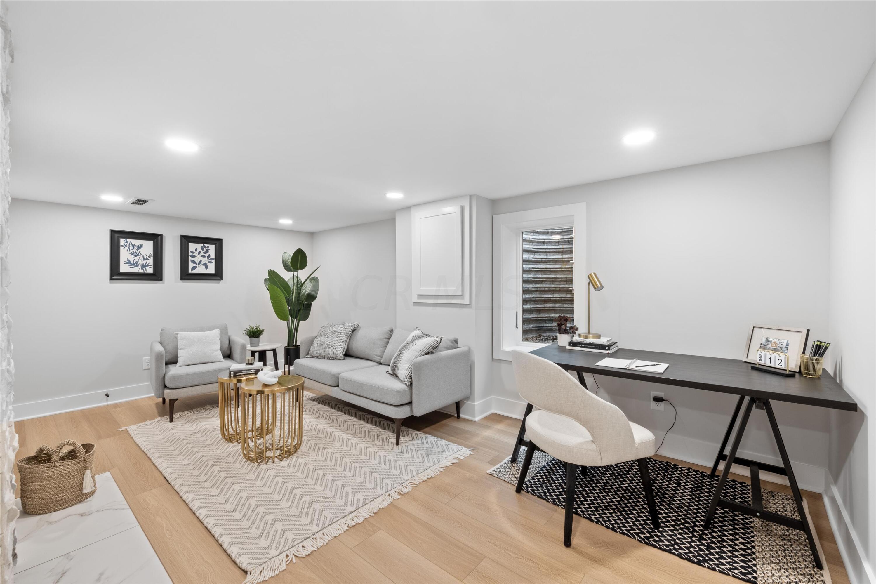 2225 Edington Road Columbus, OH 43221 - Photo 29 of 33 511A6008