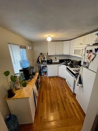 $3,200 | 144 Thorndike Street, Unit 1, Cambridge, MA 02141