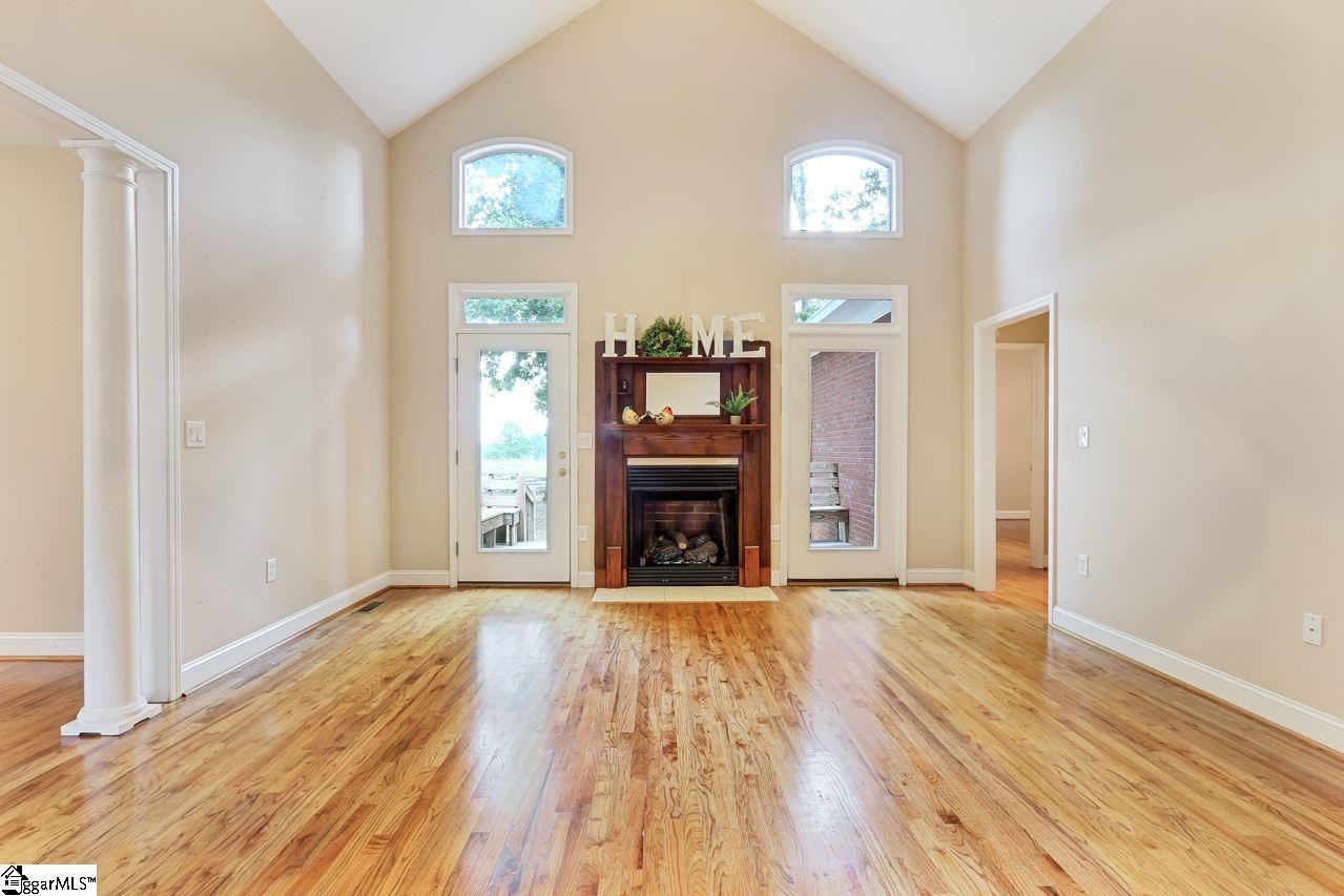 4012 Pennington Road Greer, SC 29651 - Photo 4 of 32