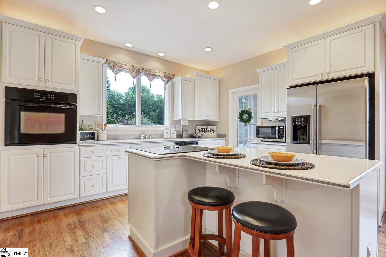 4012 Pennington Road Greer, SC 29651 - Photo 7 of 32