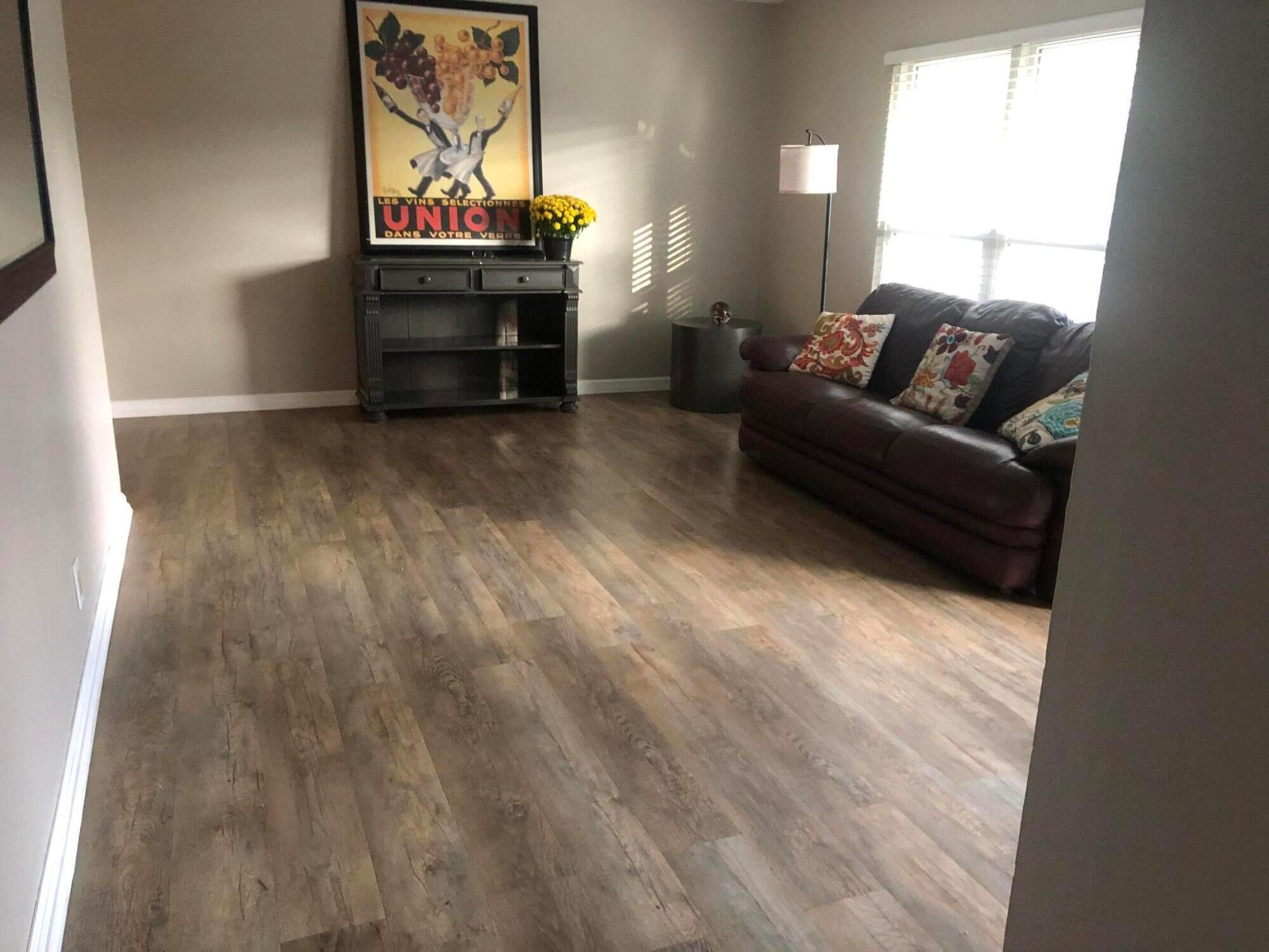 265 Regents Road Gahanna, OH 43230 - Photo 2 of 11 IMG_5287