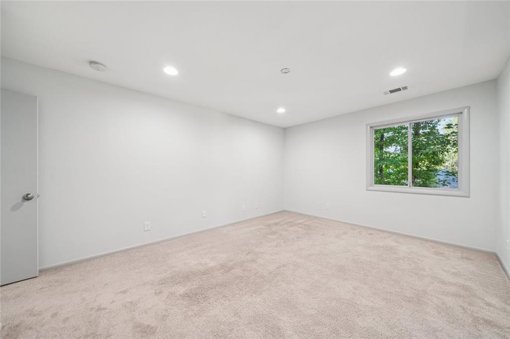 230 Lakeview Ridge East Roswell, GA 30076 - Photo 35 of 70