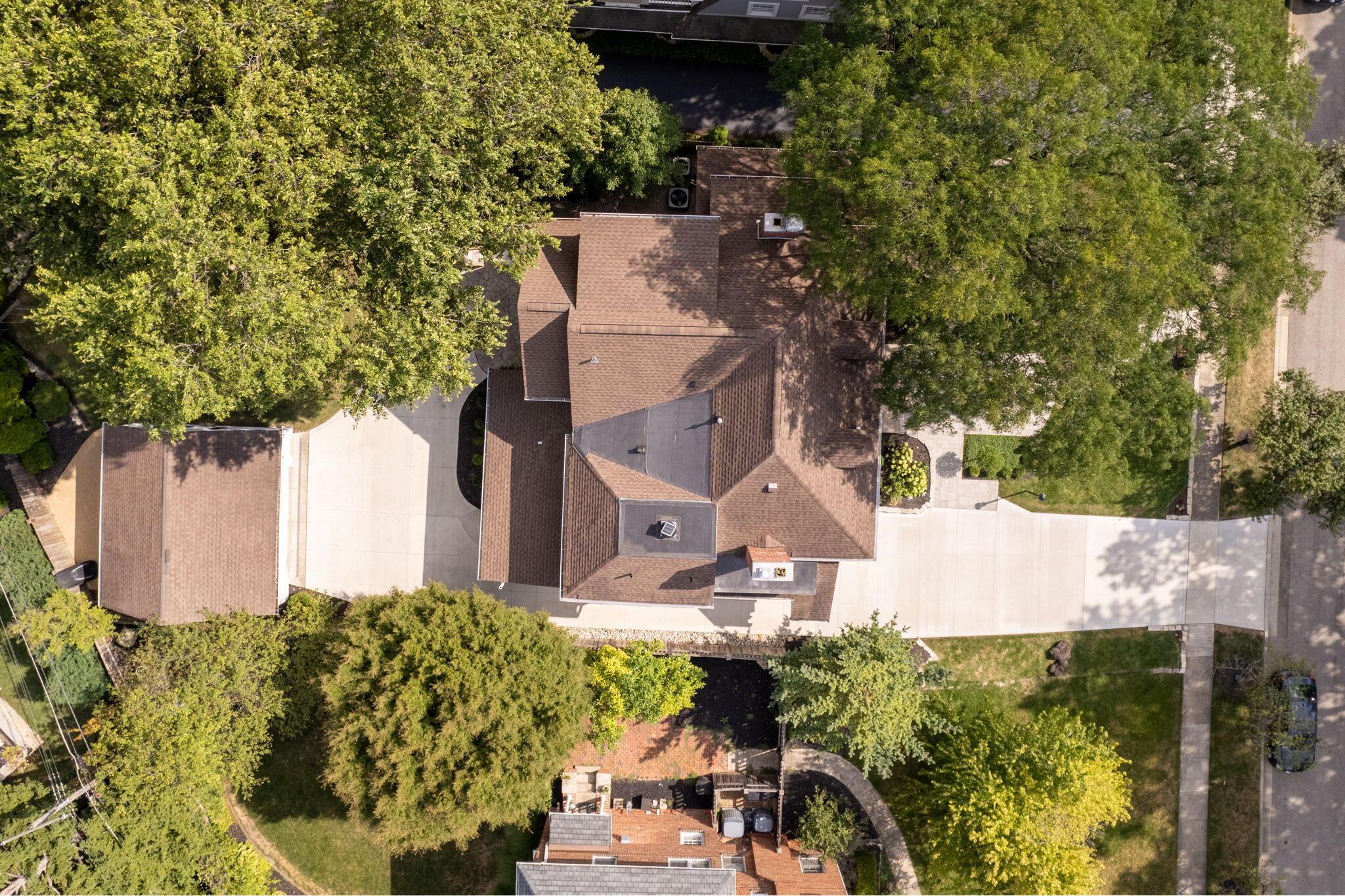 1814 Roxbury Road Columbus, OH 43212 - Photo 95 of 95 102-web-or-mls-DJI_0937-HDR