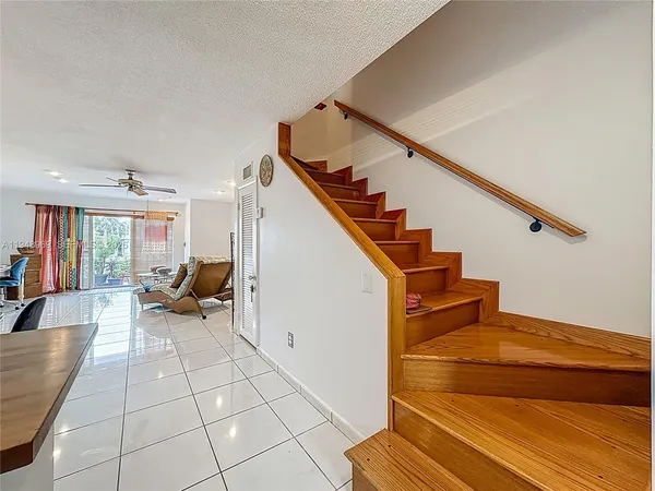 a view of entryway and hall