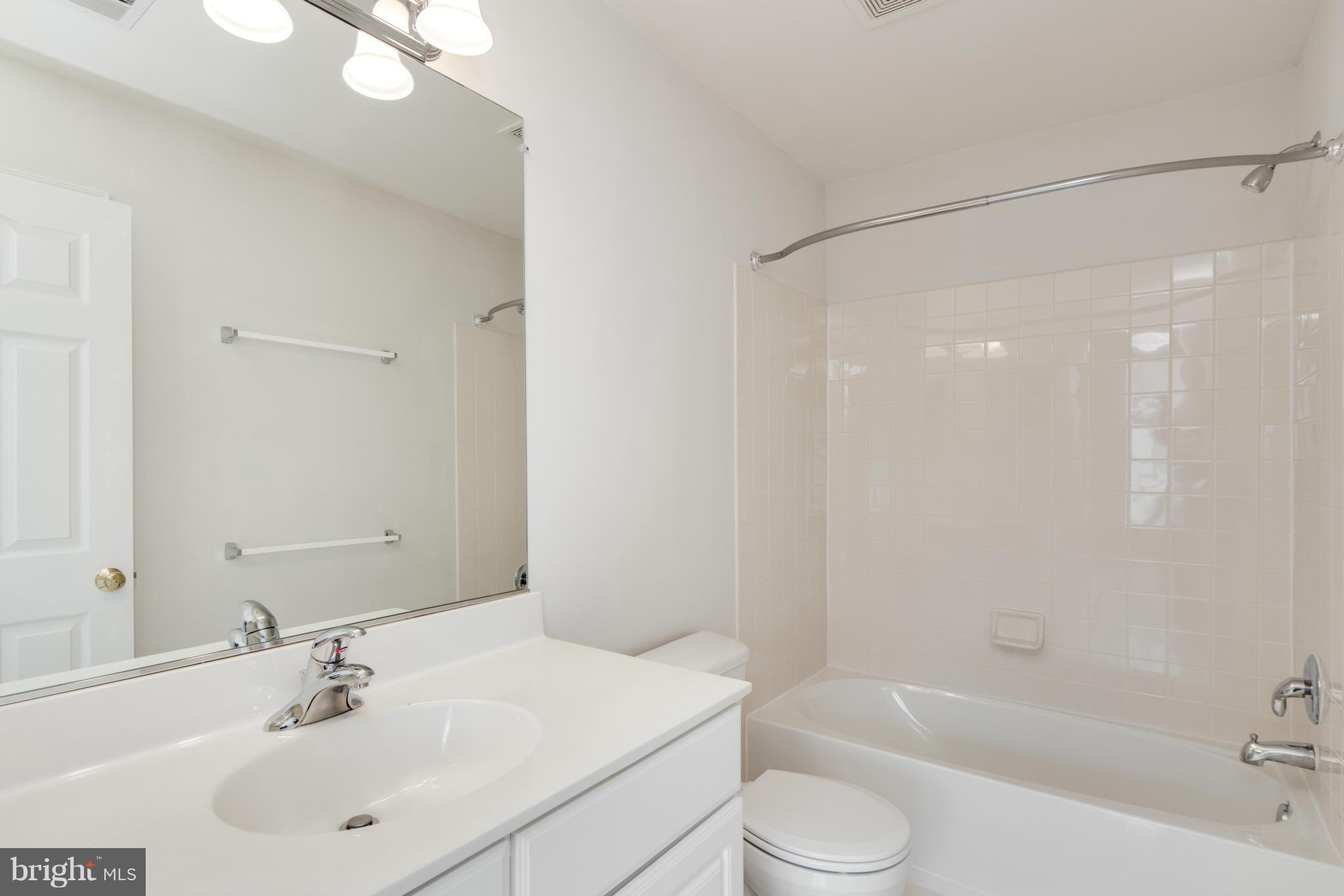 6324 Dunn Court Springfield, VA 22150 - Photo 23 of 30 Bath (Master)