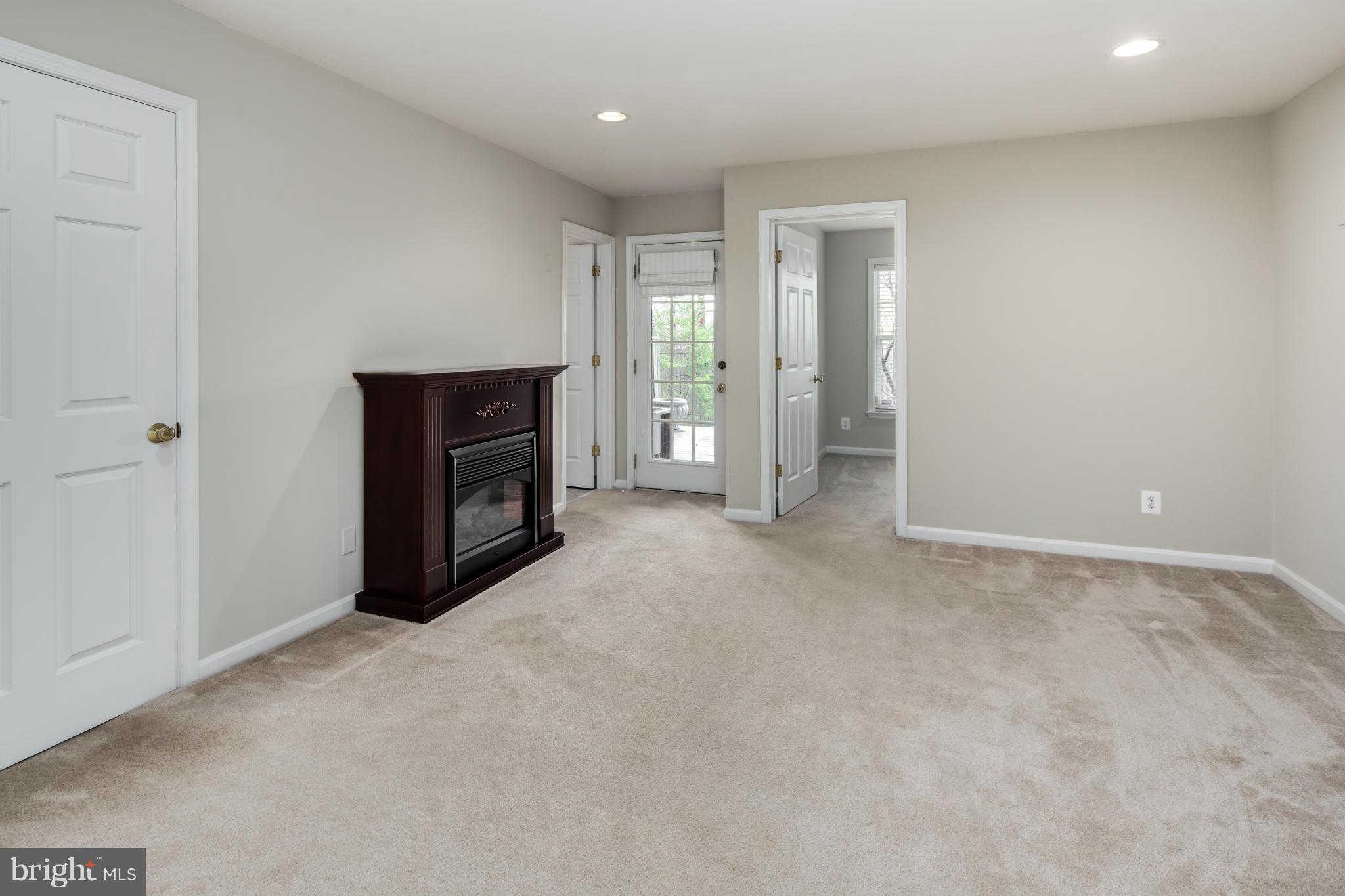 6324 Dunn Court Springfield, VA 22150 - Photo 24 of 30 Family Room