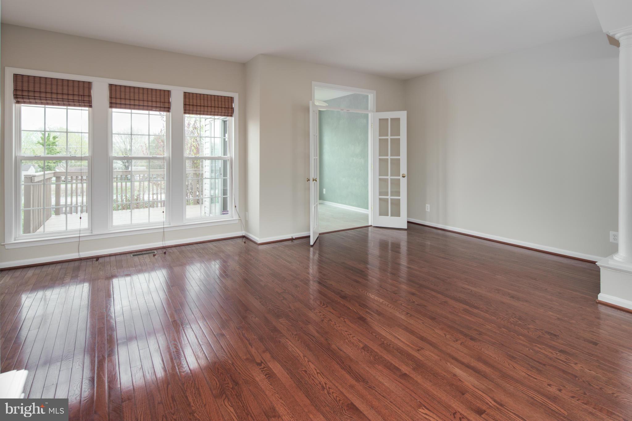 6324 Dunn Court Springfield, VA 22150 - Photo 10 of 30 Living Room