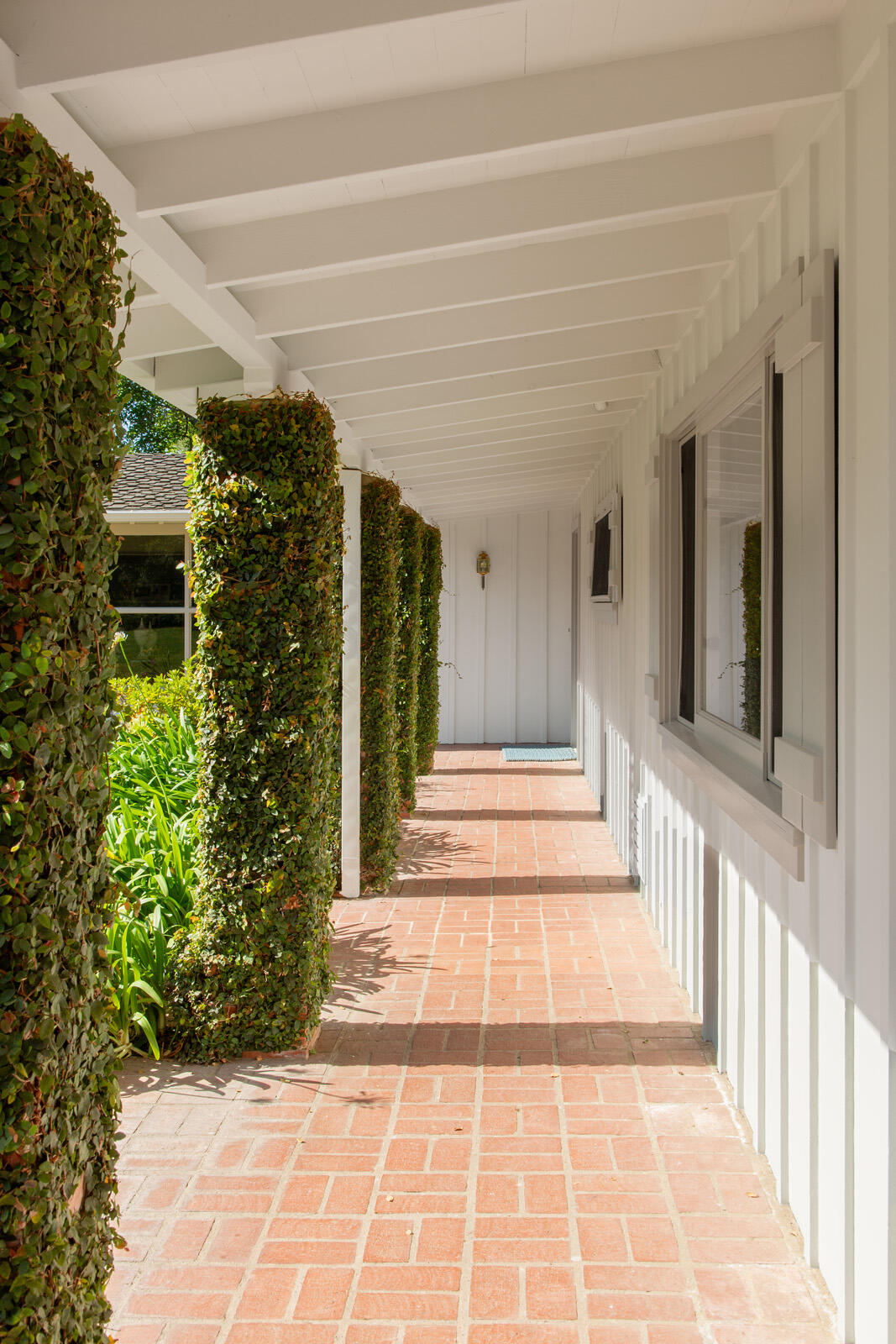 279 Santa Rosa Lane Montecito, CA 93108 - Photo 22 of 27