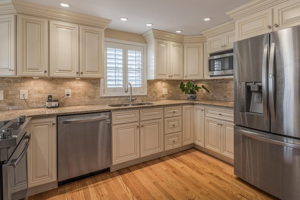 25 Marilyn Road Milton, MA 02186 - Photo 8 of 20 Gallery Image 8