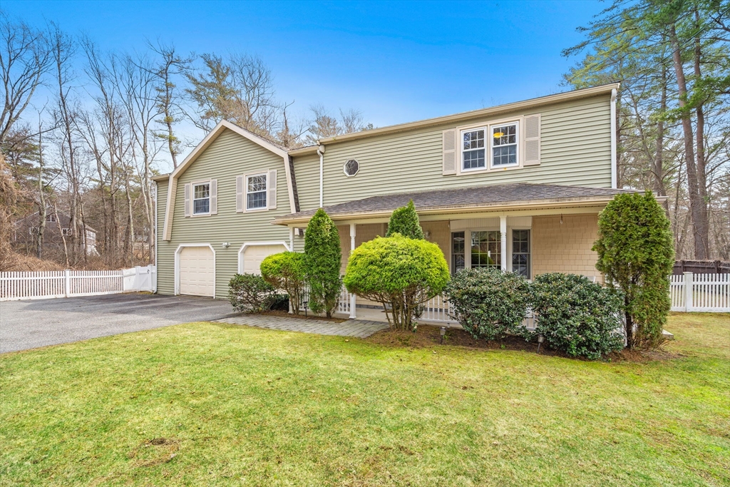 14 Meade Road North Reading, MA 01864 - Photo 1 of 33