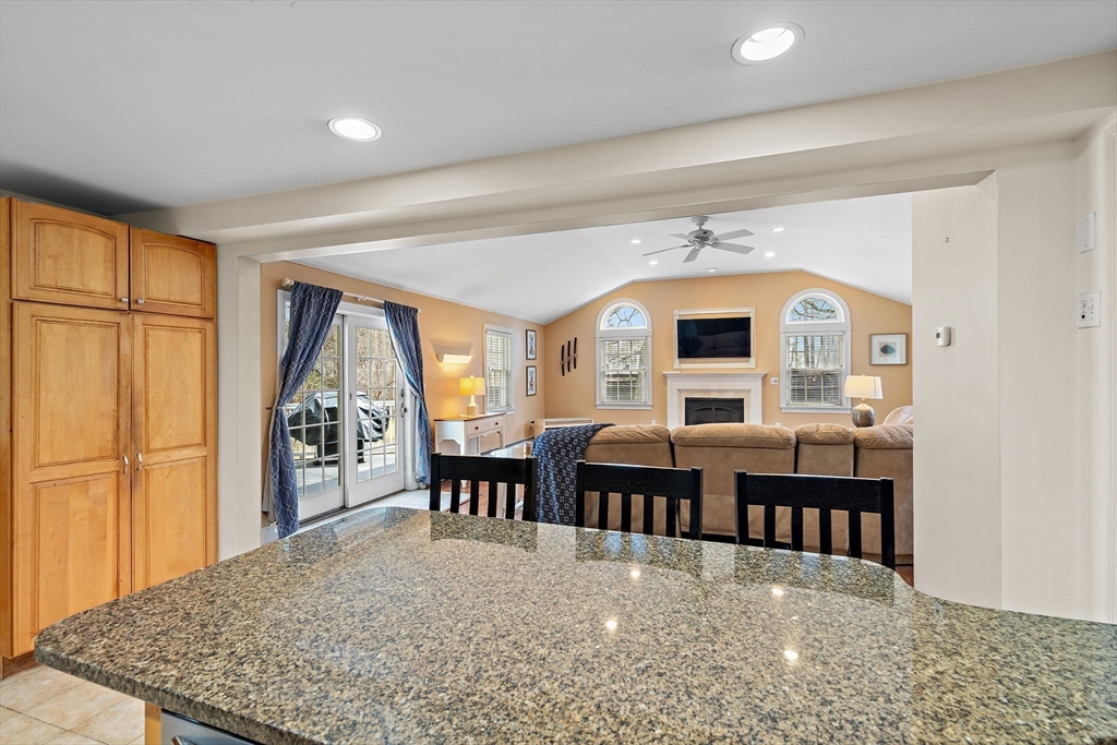 14 Meade Road North Reading, MA 01864 - Photo 11 of 33