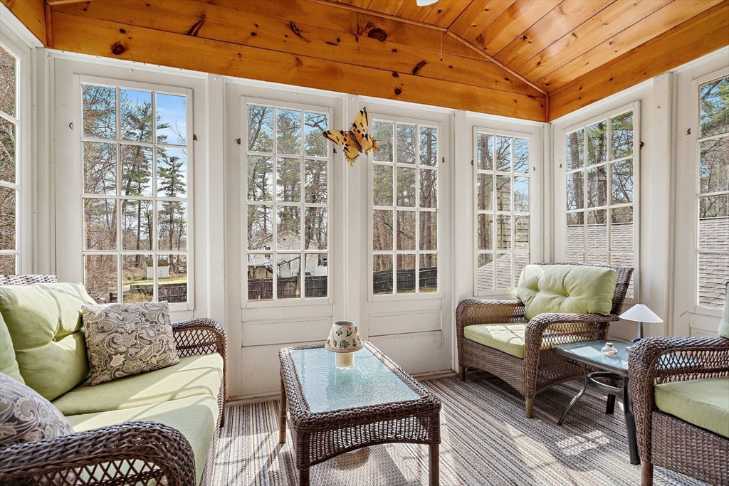 14 Meade Road North Reading, MA 01864 - Photo 14 of 33