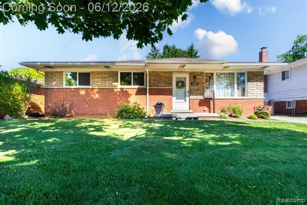 $264,900 | 4062 Lexington Drive, Trenton, MI 48183