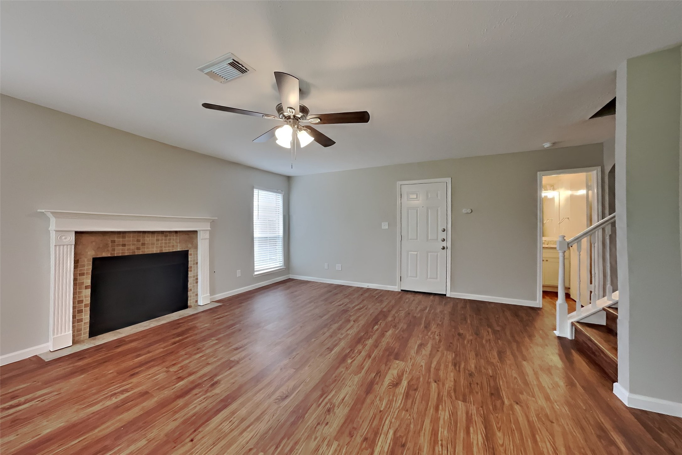 1427 Redwood Village Circle Spring, TX 77386 - Photo 5 of 22