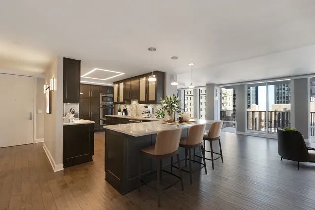 $6,200 | 200 East Delaware Place, Unit 13D, Chicago, IL 60611