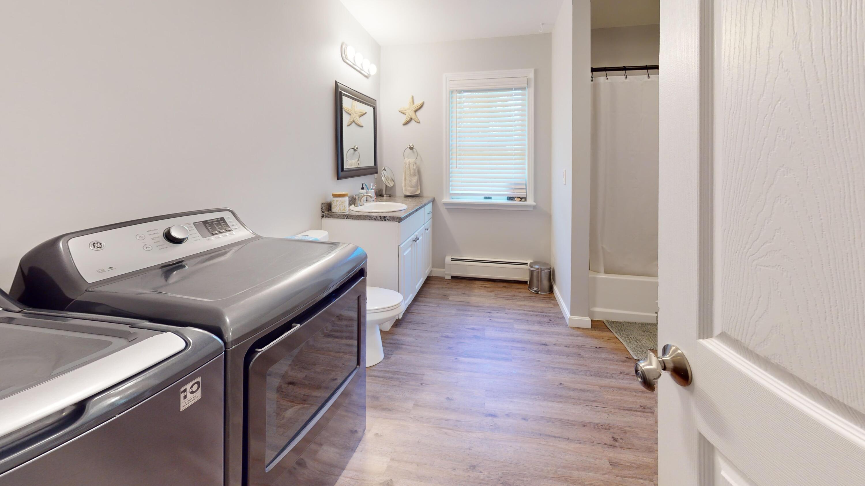 247 Lee Road Lincoln, ME 04457 - Photo 23 of 39 247-Lee-Rd-Bathroom