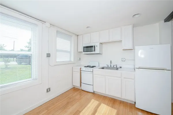 $940 | 206 South Sims Avenue, Unit A, Bryan, TX 77803