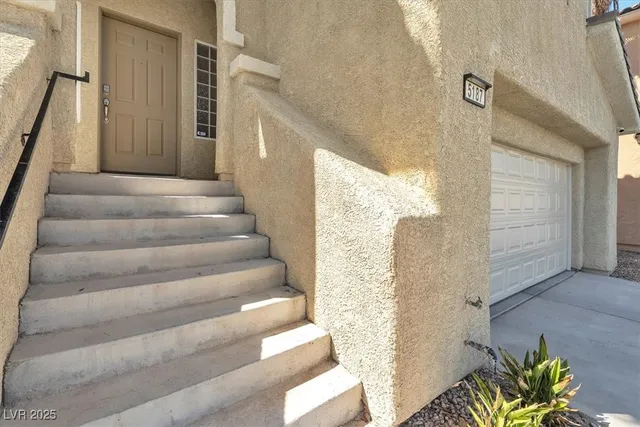 $2,100 | 5187 Caprock Canyon Avenue, Las Vegas, NV 89139