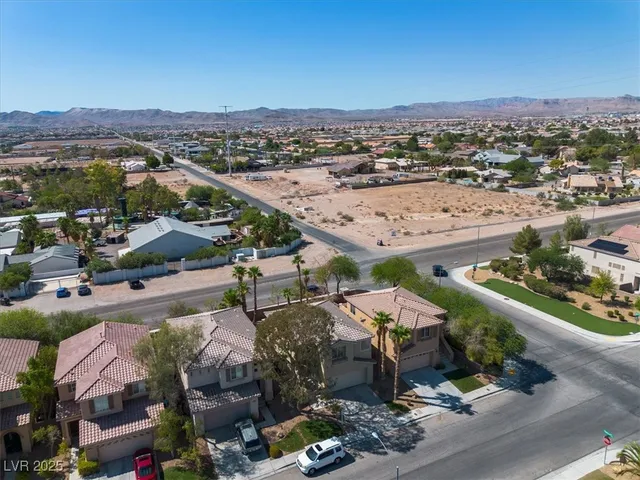 $2,100 | 5187 Caprock Canyon Avenue, Las Vegas, NV 89139