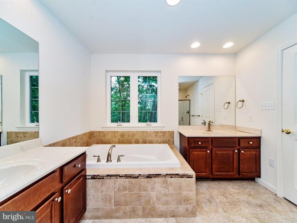 3207 Hill Road, Unit 6 Elizabethtown, PA 17022 - Photo 17 of 25 Gallery Image 17