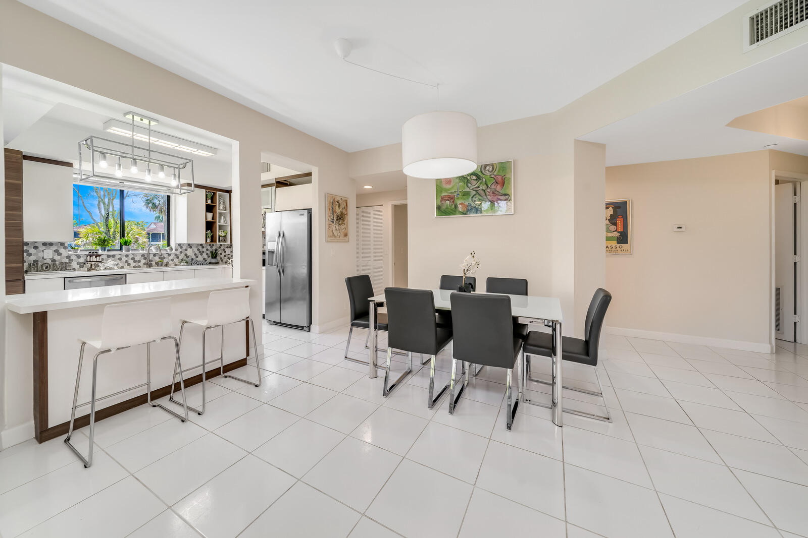 7546 La Paz Boulevard, Unit 106 Boca Raton, FL 33433 - Photo 10 of 66 Kitchen/dining area