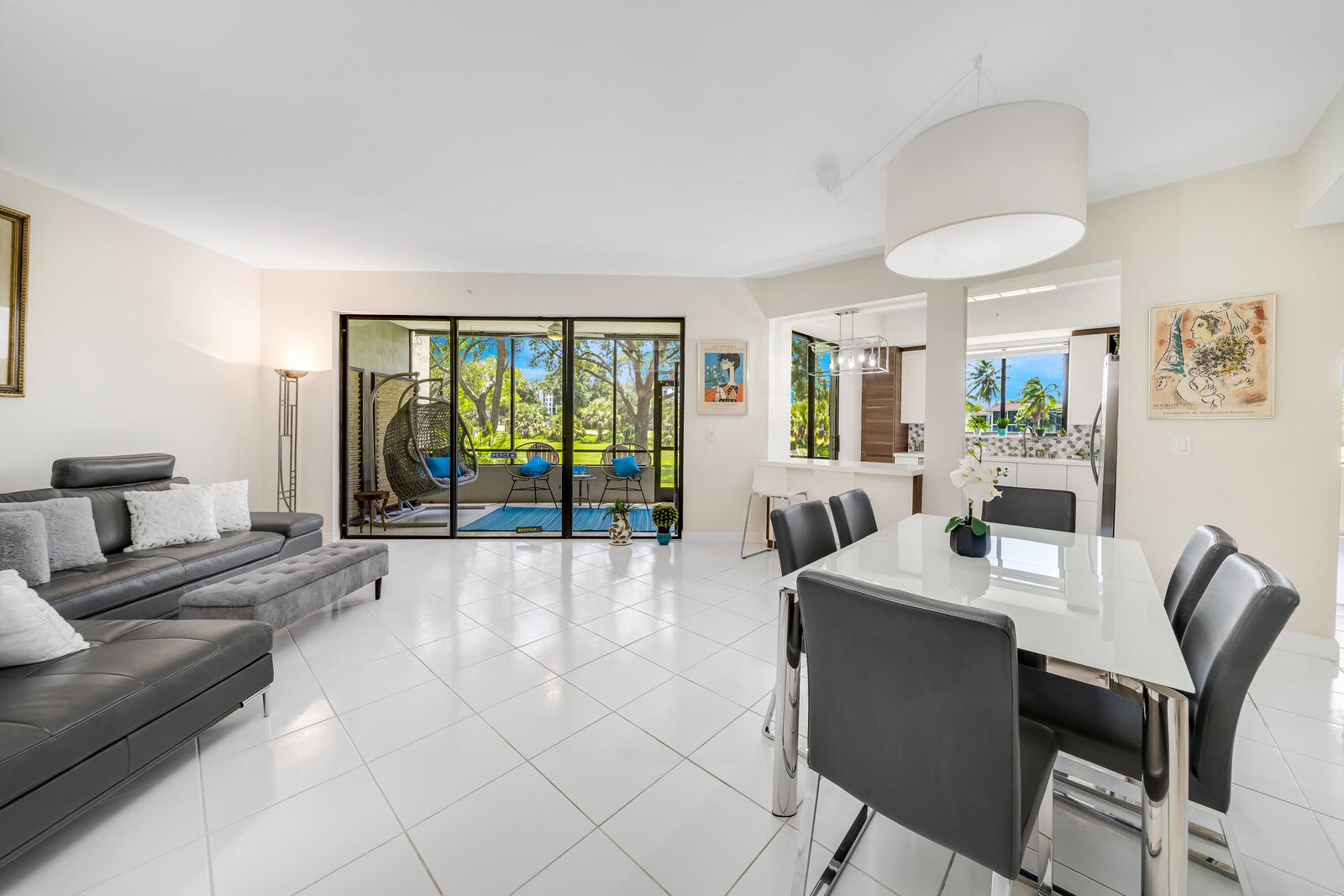 7546 La Paz Boulevard, Unit 106 Boca Raton, FL 33433 - Photo 3 of 66 open and spacious