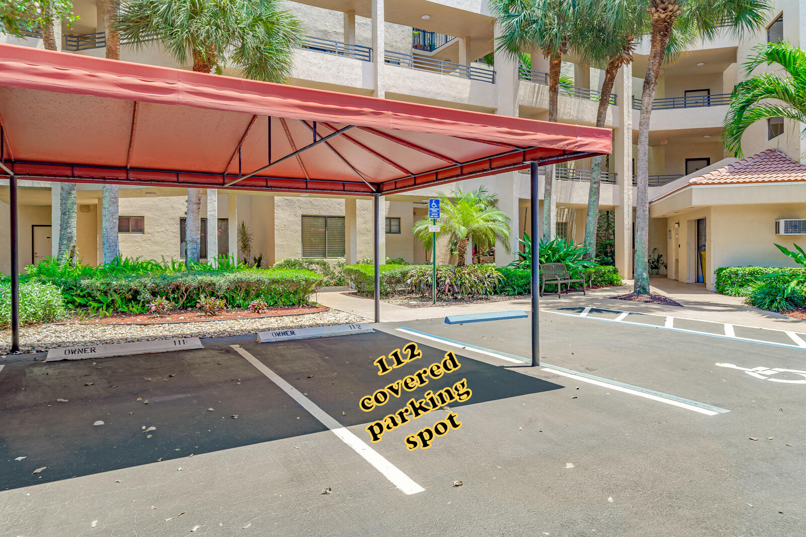 7546 La Paz Boulevard, Unit 106 Boca Raton, FL 33433 - Photo 48 of 66 covered and close up