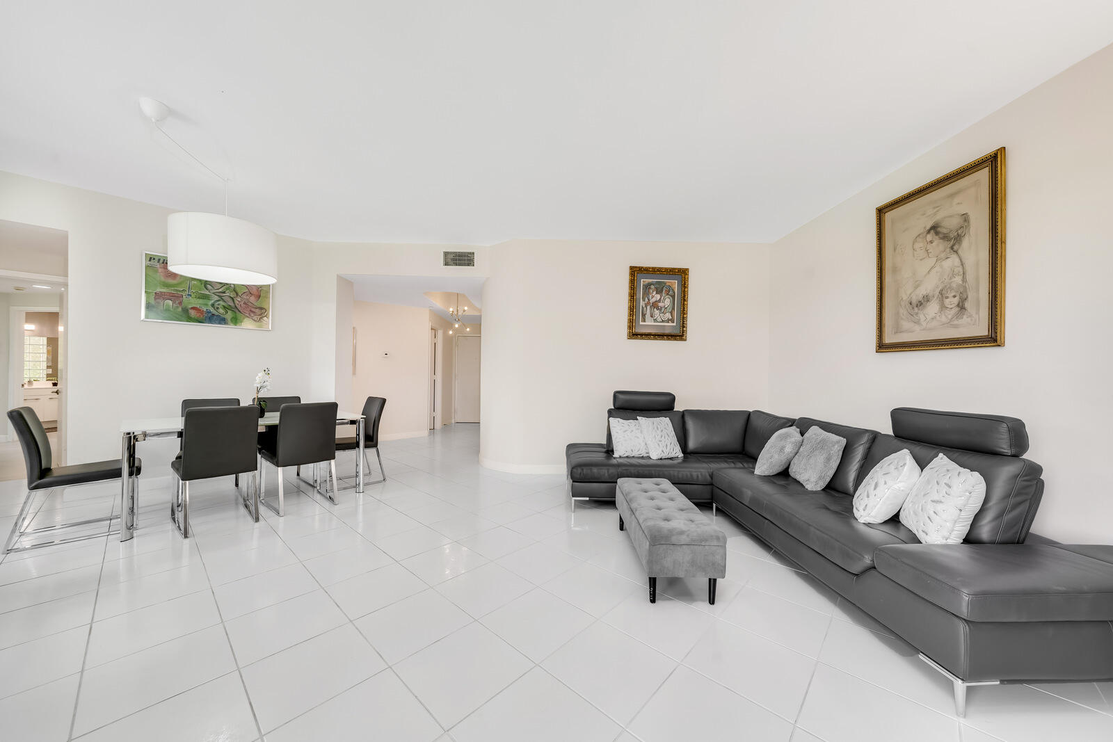7546 La Paz Boulevard, Unit 106 Boca Raton, FL 33433 - Photo 6 of 66 living/dining