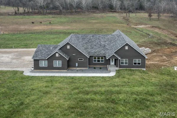$725,000 | 3700 State Rd V, De Soto, MO 63020