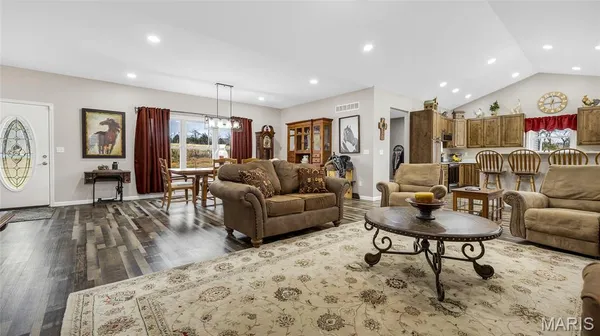 $725,000 | 3700 State Rd V, De Soto, MO 63020