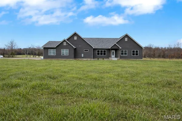 $725,000 | 3700 State Rd V, De Soto, MO 63020