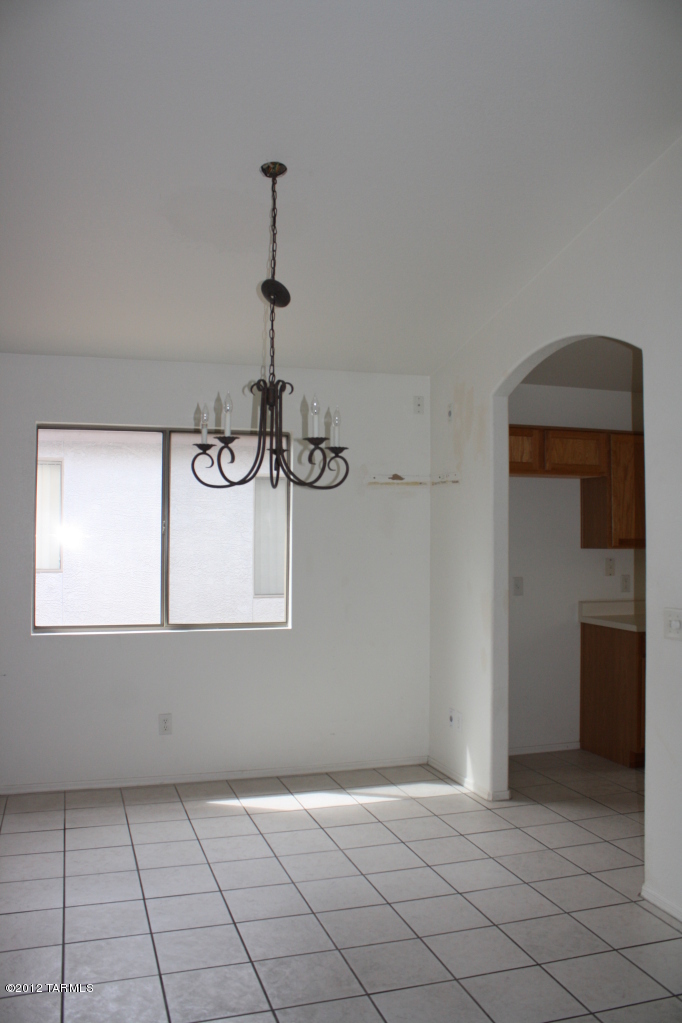 2359 West Rousseau Street Tucson, AZ 85741 - Photo 4 of 22 Gallery Image 4
