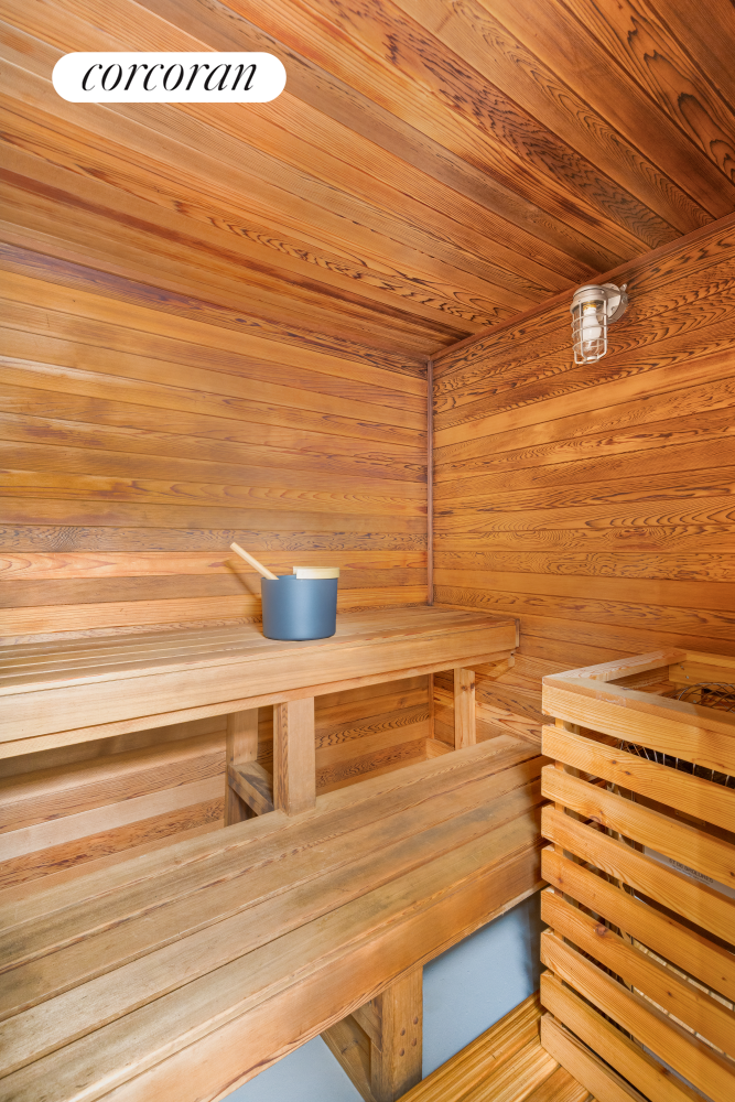 595 Main Street, Unit 204 Manhattan, NY 10044 - Photo 11 of 14