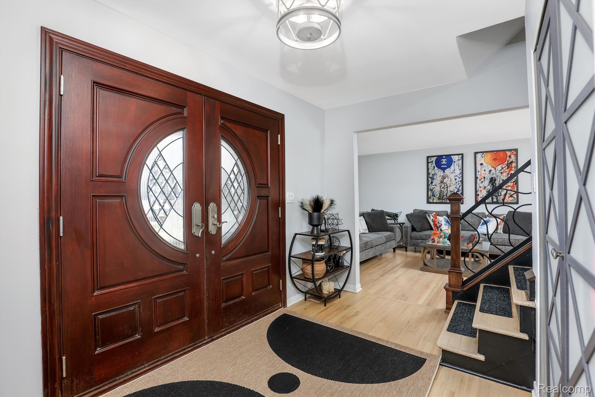 4223 Fieldbrook Road West Bloomfield, MI 48323 - Photo 5 of 31 Entry