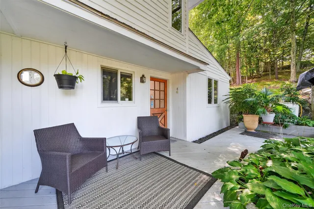 $849,000 | 1795 Hunterbrook Road, Yorktown Heights, NY 10598