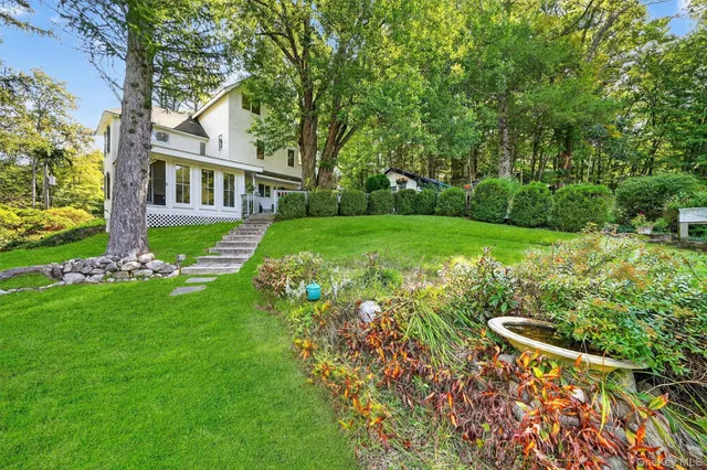 $849,000 | 1795 Hunterbrook Road, Yorktown Heights, NY 10598