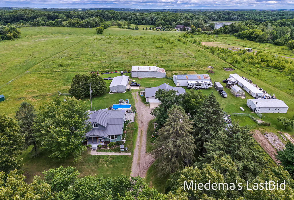 12915 Cassidy Road Bellevue, MI 49021 - Photo 52 of 128 12915CassidyRd-55LoRes