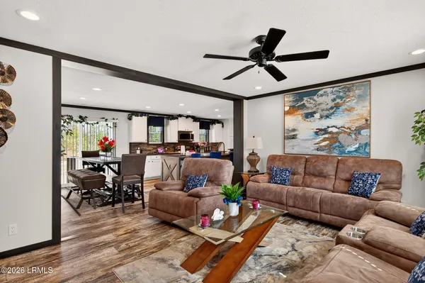 $300,000 | 90 Bomar Place, Walterboro, SC 29488