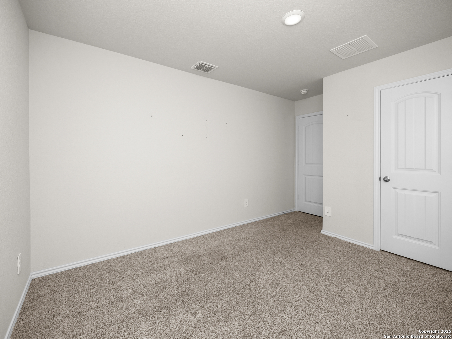 552 Chaco Loop Seguin, TX 78155 - Photo 11 of 24