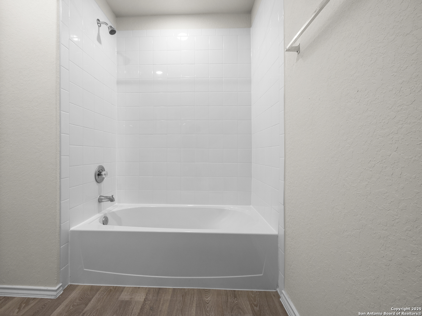 552 Chaco Loop Seguin, TX 78155 - Photo 13 of 24