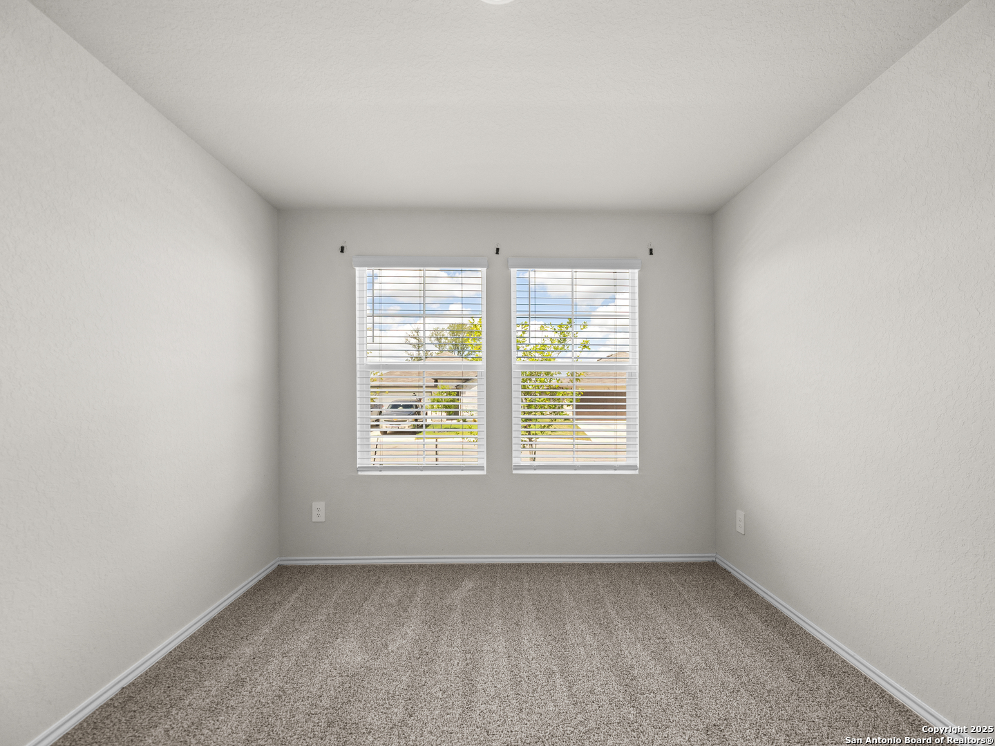 552 Chaco Loop Seguin, TX 78155 - Photo 14 of 24