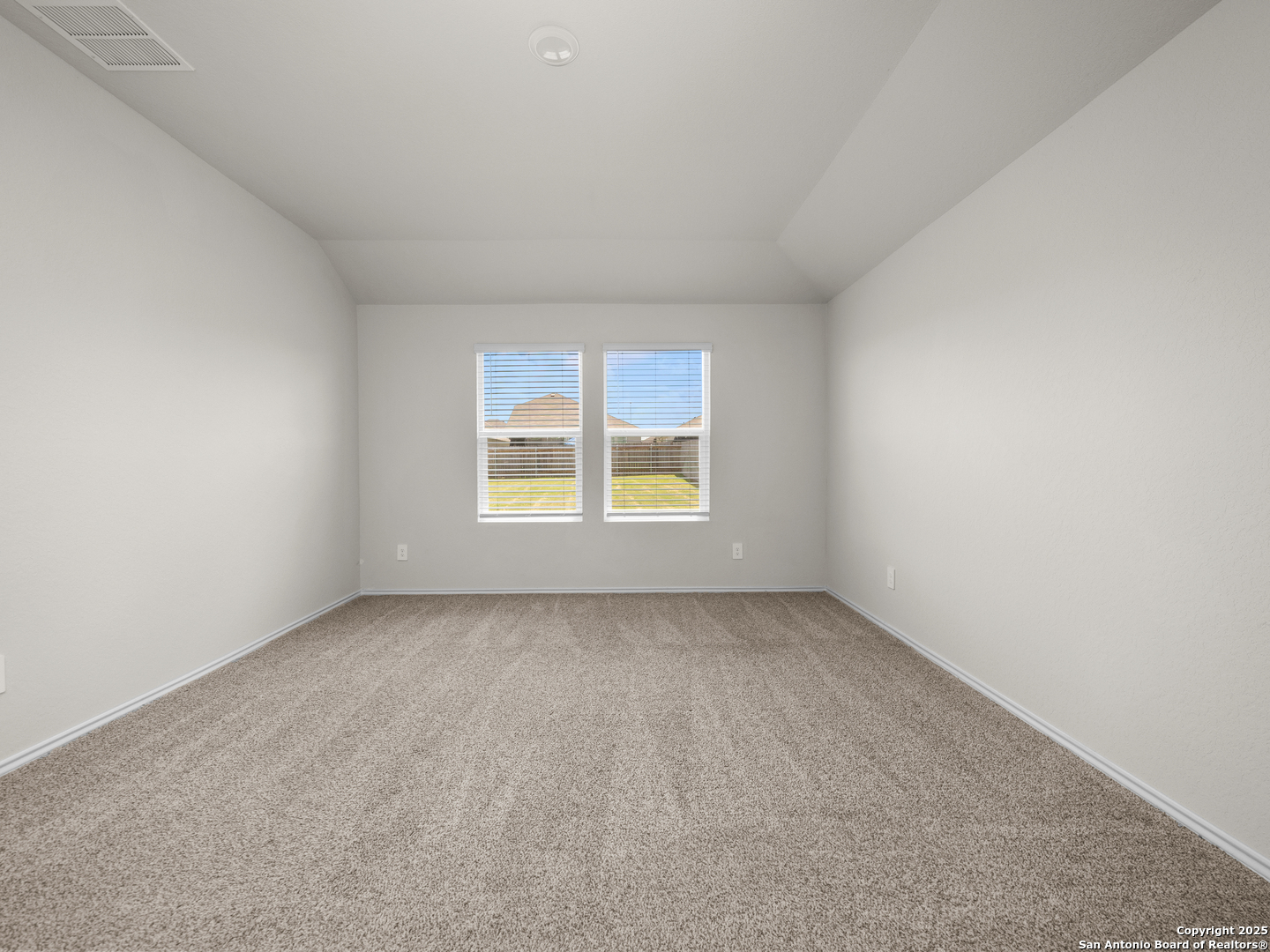 552 Chaco Loop Seguin, TX 78155 - Photo 16 of 24