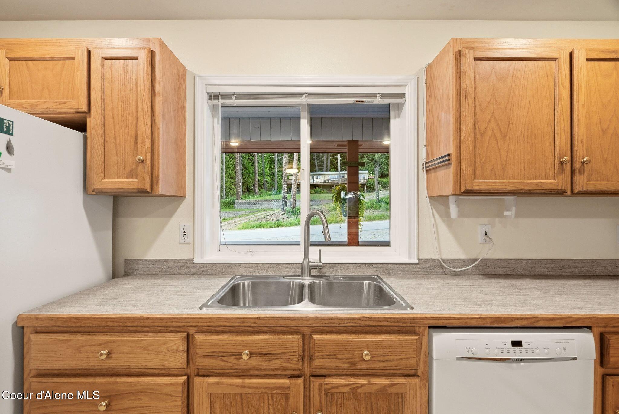955 Bottle Bay Road Sagle, ID 83860 - Photo 18 of 66 Kitchen