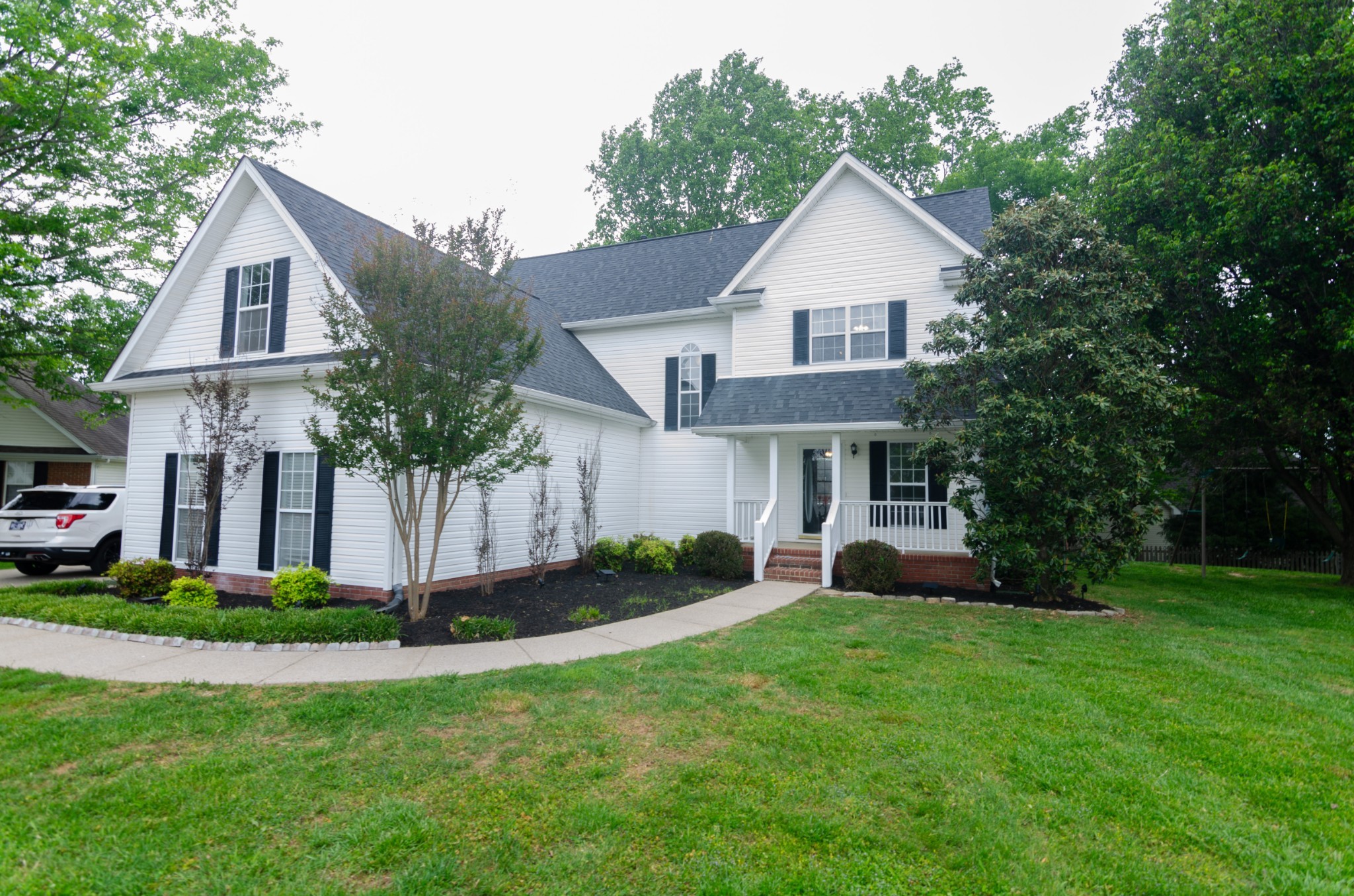 1722 Portway Court Spring Hill, TN 37174 - Photo 2 of 31