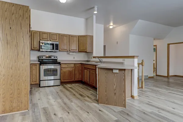 $328,000 | 1511 Dickenson Court, Neenah, WI 54956